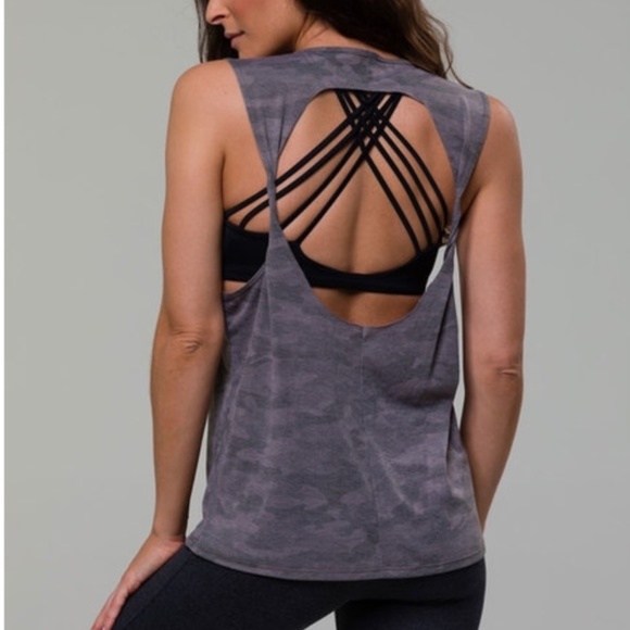 onzie twist back top